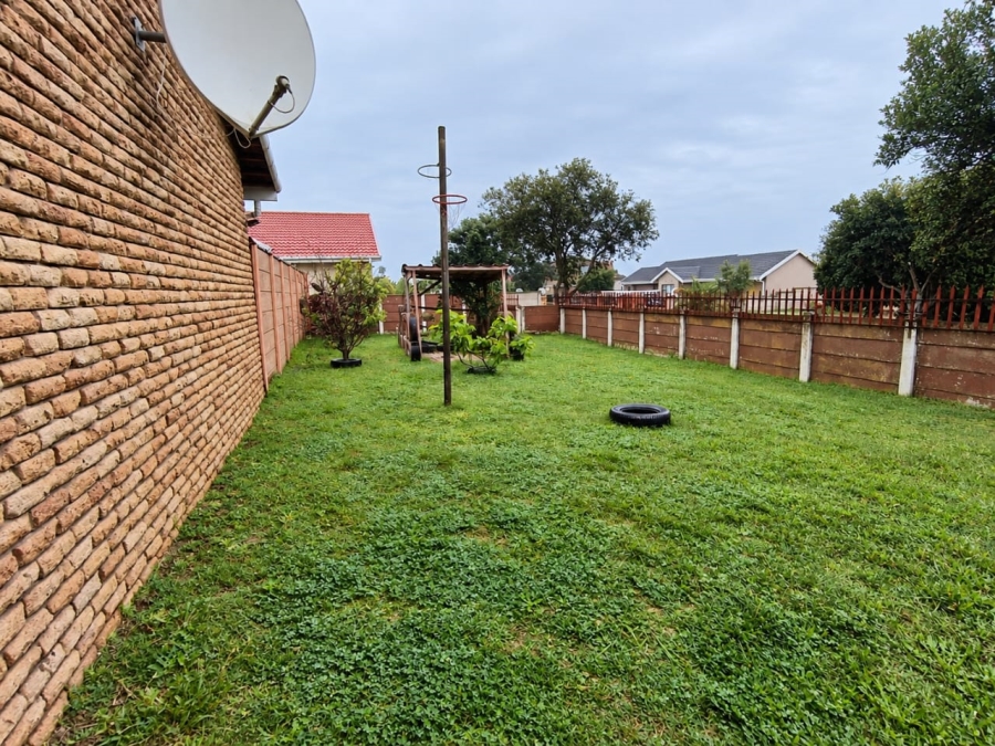 2 Bedroom Property for Sale in Heiderand Western Cape